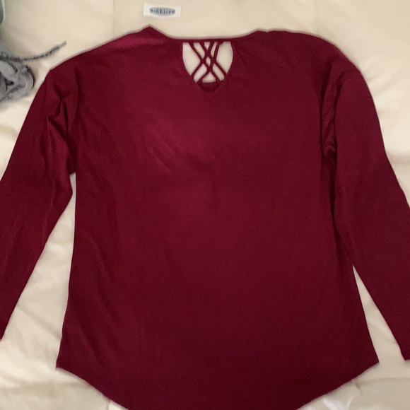 Girls Long Sleeve Tee size XL(14-16) - Picture 3 of 3